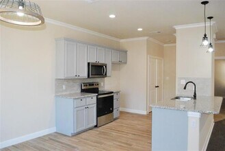 521 W Sears St in Denison, TX - Building Photo - Building Photo