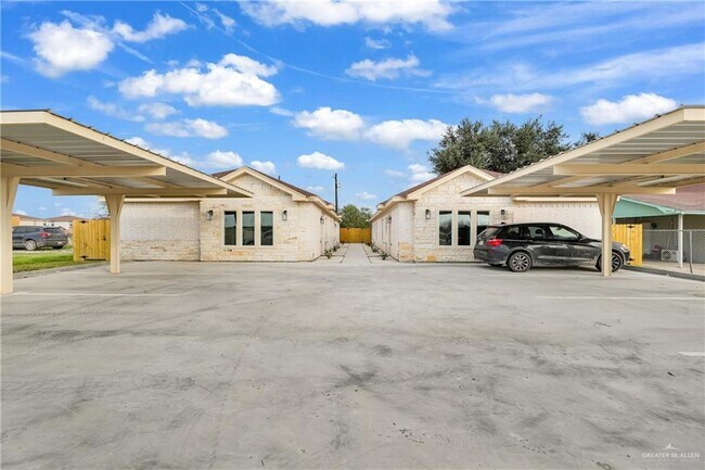 property at 18 S McColl Rd