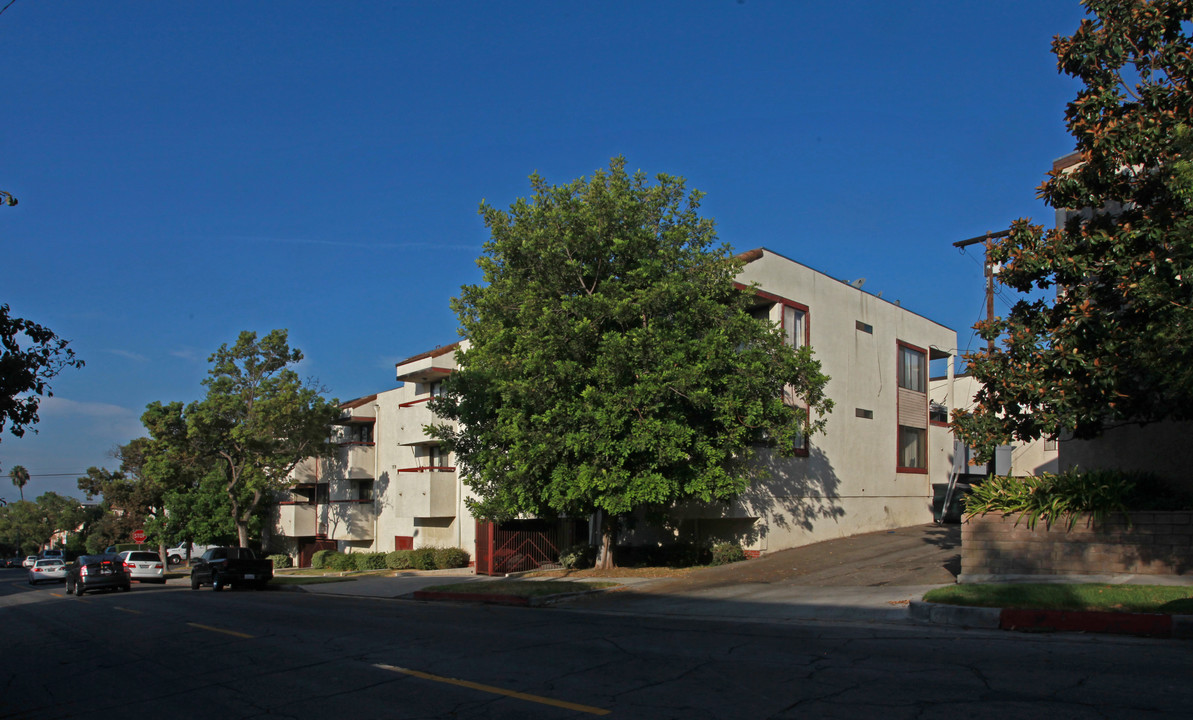 602 N 6th St in Burbank, CA - Building Photo