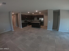 141 E Kona Dr in Casa Grande, AZ - Building Photo - Building Photo