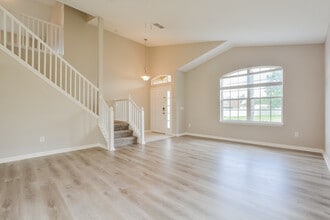 113 Key Haven Dr in Sanford, FL - Foto de edificio - Building Photo