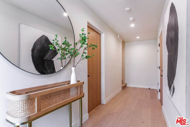 1861 Barry Ave in Los Angeles, CA - Building Photo - Building Photo