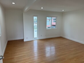 733 Hill St, Unit 5 in Santa Monica, CA - Building Photo - Building Photo