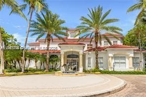 3215 NE 184th St in Aventura, FL - Building Photo - Building Photo