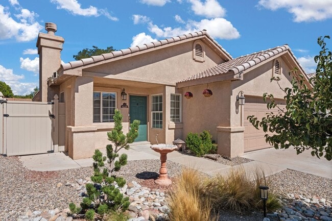 4405 Loren Ave NW in Albuquerque, NM - Building Photo - Building Photo