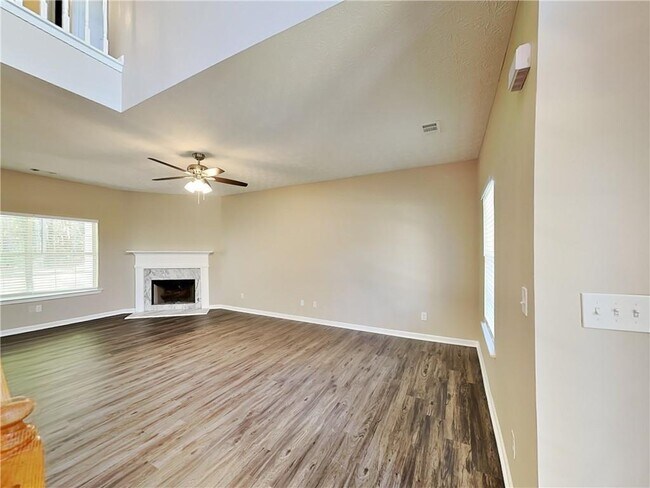 217 Autumn Ridge Dr in Griffin, GA - Building Photo - Building Photo