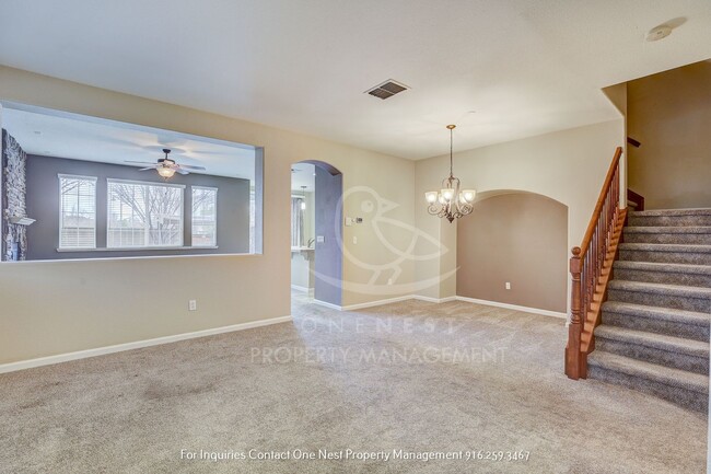 860 Sierra View Cir in Lincoln, CA - Building Photo - Building Photo