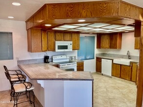 3171 Milton Dr in Mojave, CA - Building Photo - Building Photo