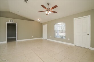 2701 36th St SW in Lehigh Acres, FL - Building Photo - Building Photo