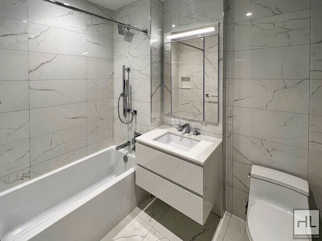 East 44th Street in New York, NY - Building Photo - Building Photo