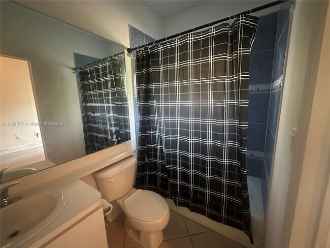 2734 Bird Ave, Unit 108 in Miami, FL - Building Photo - Building Photo