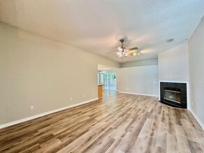 1828 Brick Cir in Fort Walton Beach, FL - Building Photo - Building Photo