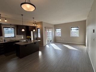 1220 Blackfoot Dr in Regina, SK - Building Photo