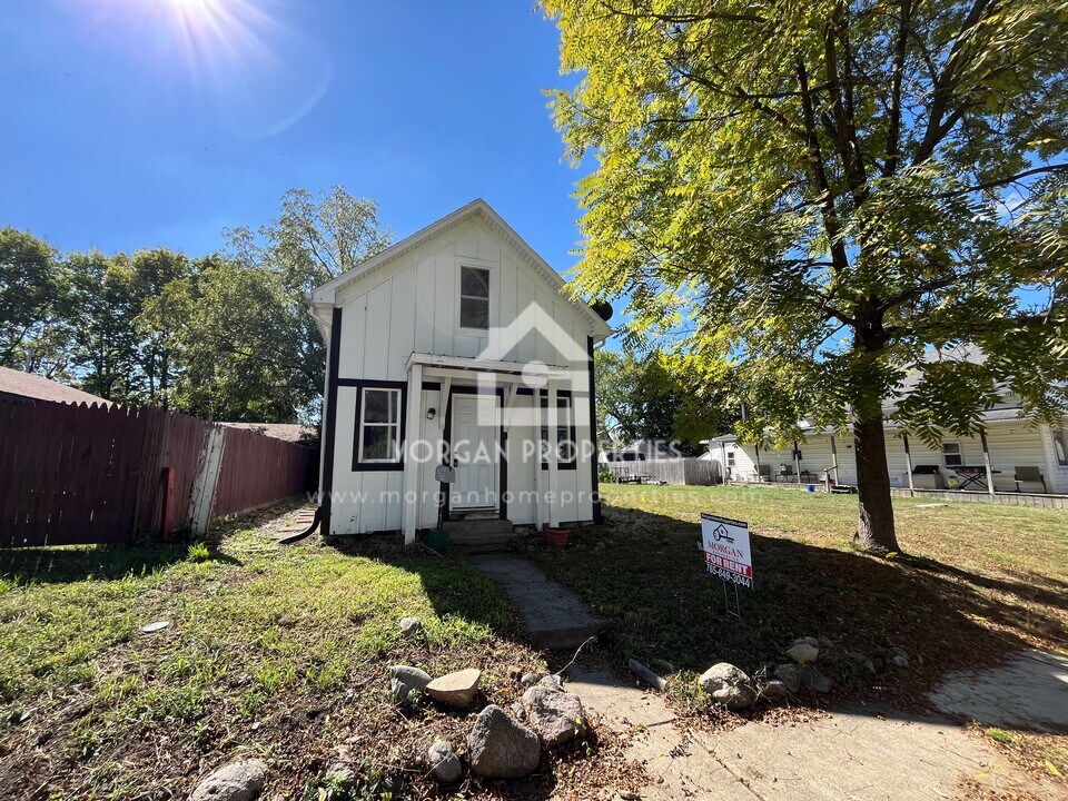537 W Jackson St in Kokomo, IN - Building Photo