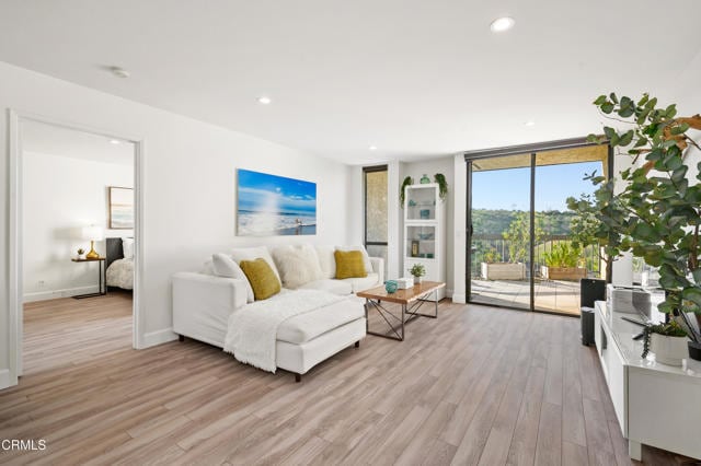 property at 4239 Vía Arbolada