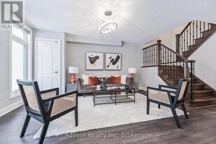 3936 Hwy 7 in Markham, ON - Building Photo