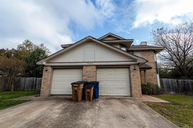 7804 Chimayo Cove in Austin, TX - Building Photo - Building Photo