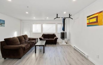 24878 108 Av in Maple Ridge, BC - Building Photo - Building Photo