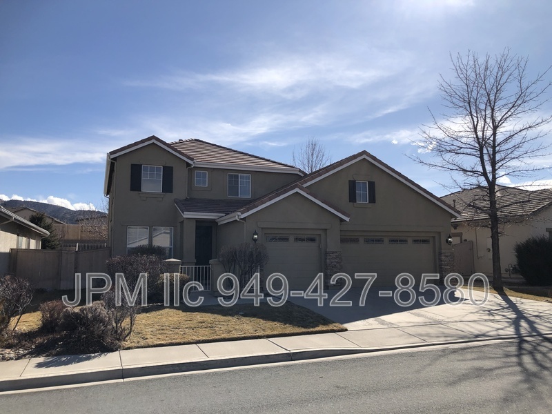 2250 Indian Wells Dr in Reno, NV - Building Photo