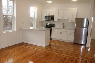 1023 Wilcox Ave-Unit -Apt #1 in Bronx, NY - Building Photo - Building Photo