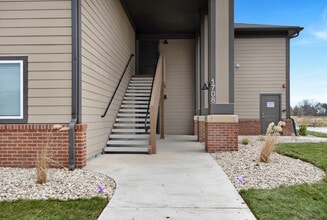 Golden Ridge in Abilene, KS - Foto de edificio - Building Photo