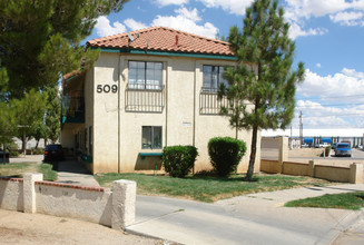 509 E Q1 Ave in Palmdale, CA - Building Photo - Building Photo