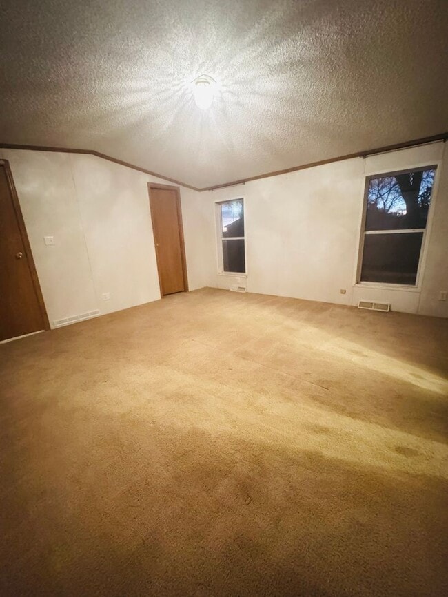 24 Alma Ave in Ipswich, SD - Building Photo - Building Photo