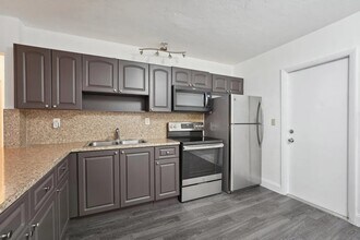 6144 SW 30th St, Unit E in Miramar, FL - Building Photo - Building Photo