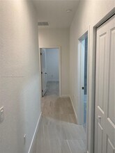 15400 NE 7th Ave in Miami, FL - Building Photo - Building Photo