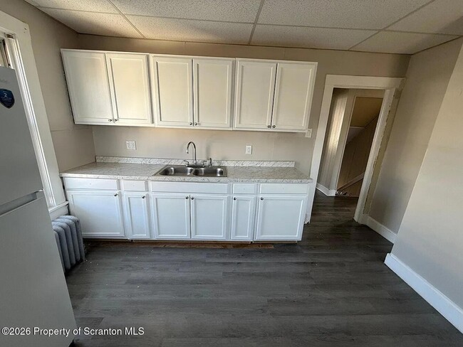 214 S Sumner Ave, Unit 2 in Scranton, PA - Building Photo - Building Photo