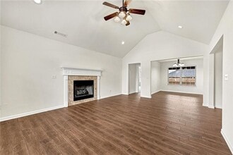 6007 S 36th St in Rogers, AR - Building Photo - Building Photo