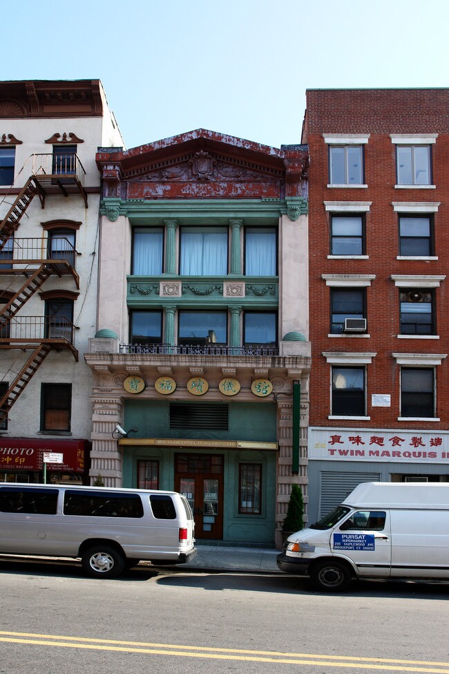 41 Canal St in New York, NY - Building Photo - Building Photo