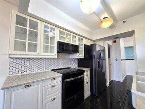 7400 Radice Ct in Lauderhill, FL - Building Photo - Building Photo