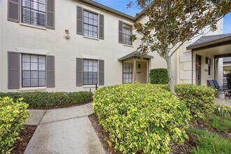 13025 Village Chase Cir in Tampa, FL - Building Photo - Building Photo