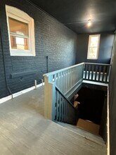 2405 N Neva Ave, Unit 2R in Chicago, IL - Building Photo - Building Photo