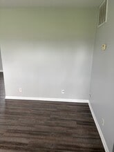 205 Buckeye Cir in Columbus, OH - Foto de edificio - Building Photo