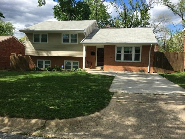 property at 2115 Ellis St