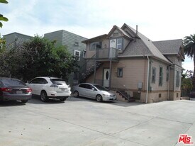 1805 W 12th Pl in Los Angeles, CA - Building Photo