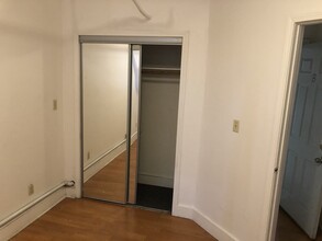 1258 Commonwealth Ave, Unit B in Boston, MA - Foto de edificio - Building Photo