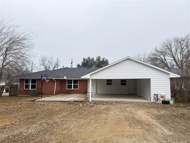 1210 W Hall St in McKinney, TX - Building Photo - Building Photo