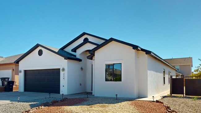 214 Ascot Parade in Alamogordo, NM - Building Photo - Building Photo