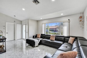 7909 NW 19th St in Margate, FL - Building Photo - Building Photo