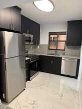 3043 Riverside Dr in Coral Springs, FL - Foto de edificio - Building Photo