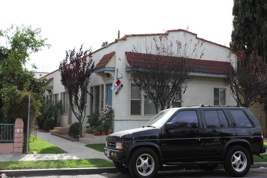 1306 Hellman St in Long Beach, CA - Foto de edificio