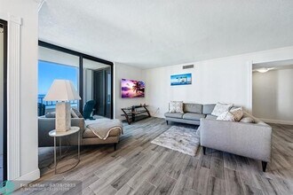 1401 S Ocean Blvd in Pompano Beach, FL - Building Photo - Building Photo