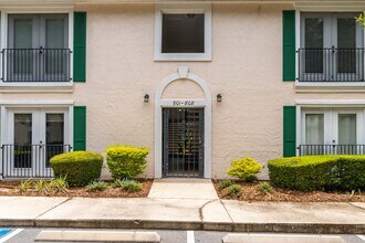 13715 Richmond Park Dr N, Unit 803 in Jacksonville, FL - Foto de edificio - Building Photo