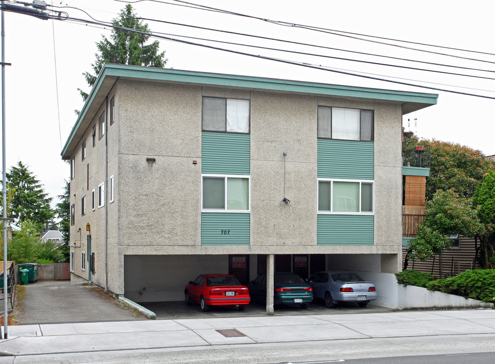 Greenwood Apartments in Seattle, WA - Foto de edificio