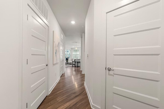 2048 Bolton Dr NW in Atlanta, GA - Building Photo - Building Photo