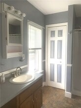 219 W Main St in Montour Falls, NY - Building Photo - Building Photo