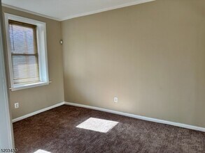 5 Woodland Ave-Unit -3 in Montclair, NJ - Building Photo - Building Photo